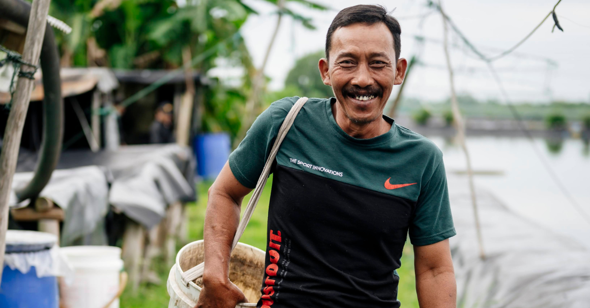 Sunarto Antoro, un criador de camarones de comercio justo en Indonesia